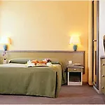 Saint-charles Hotel 3*