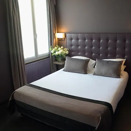 Saint-charles Hotel
