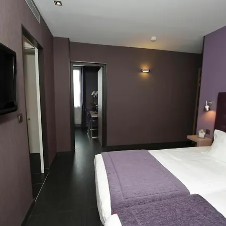 Saint-charles Hotel