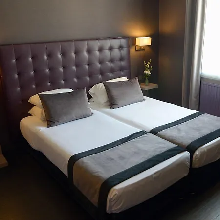 Saint-charles 3* Paris