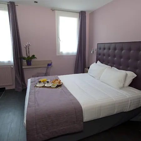 圣查尔斯酒店 3*