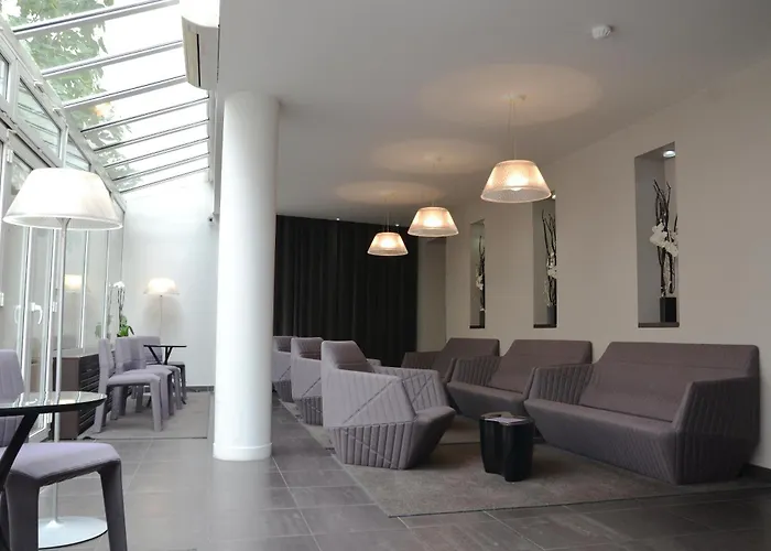 Hotel Saint-charles 3*